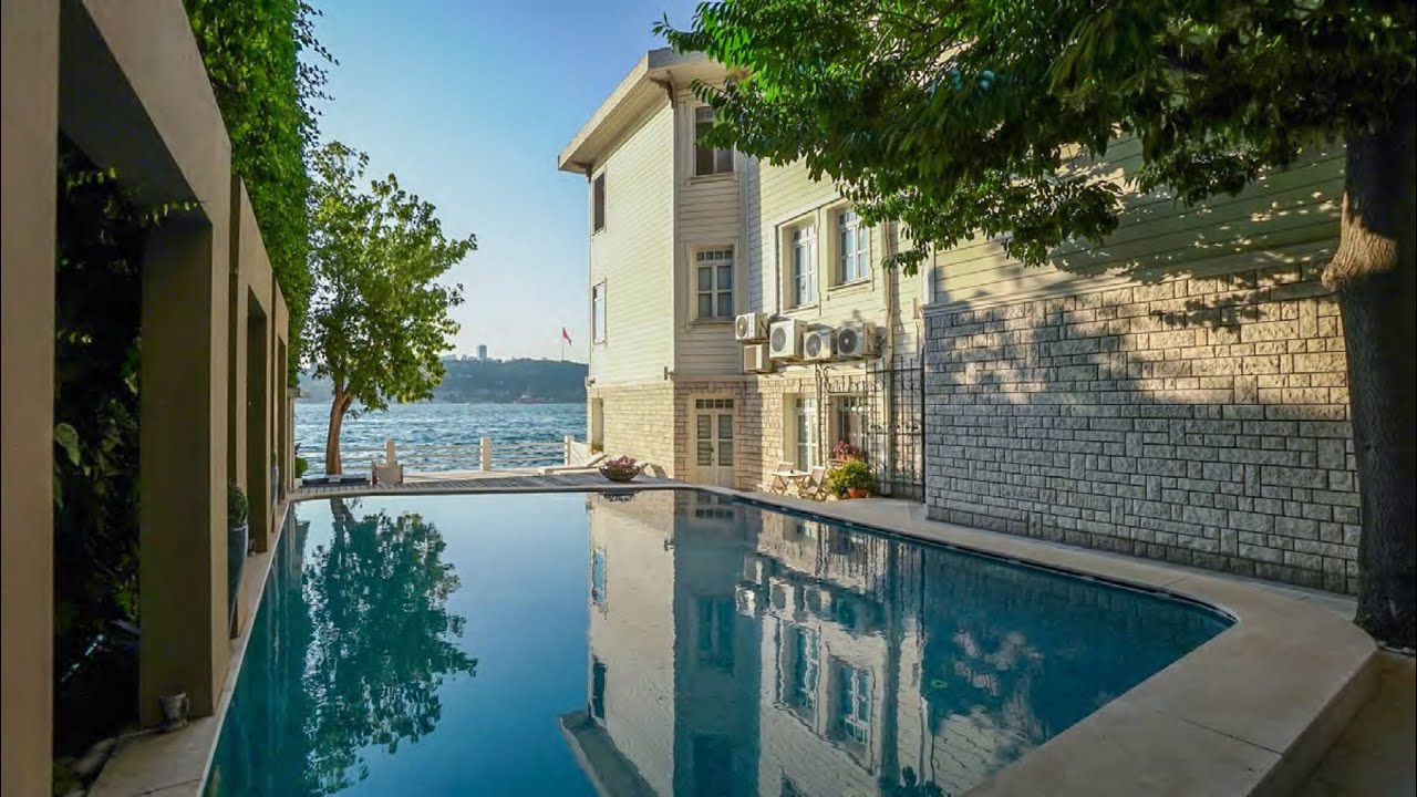 sea front villa in istanbul for 1 2